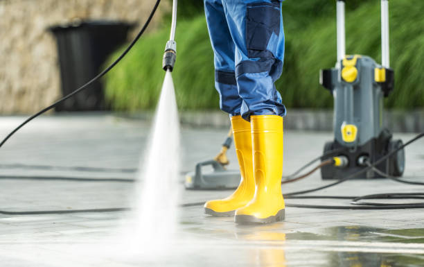 Best Commercial Pressure Washing  in Loveland, CO